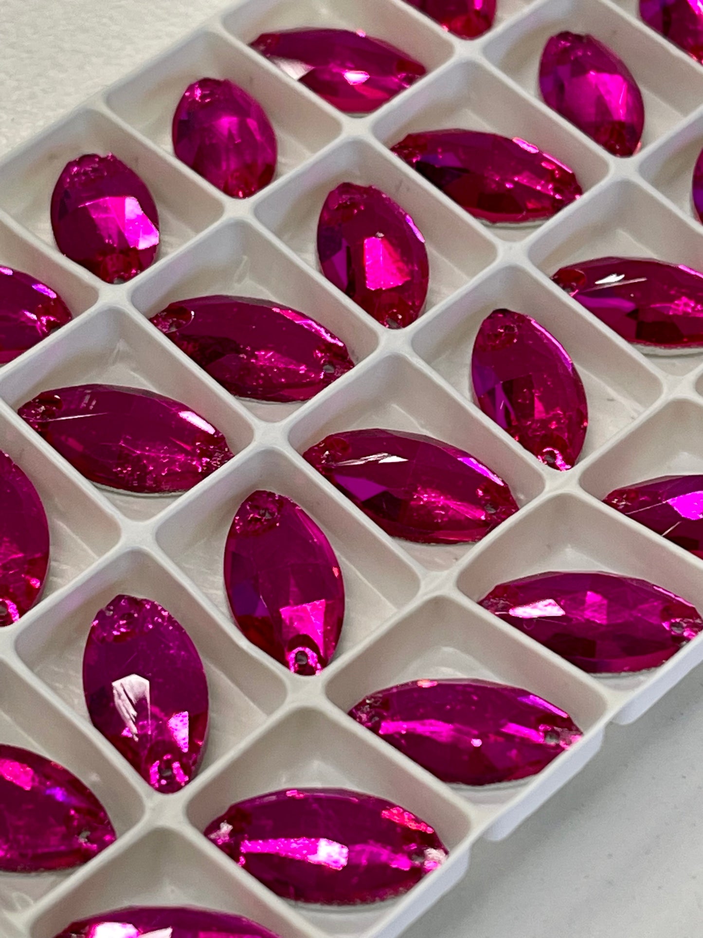 FUCHSIA - NAVETTE SEW-ON CRYSTAL 3220 FLAT BACK