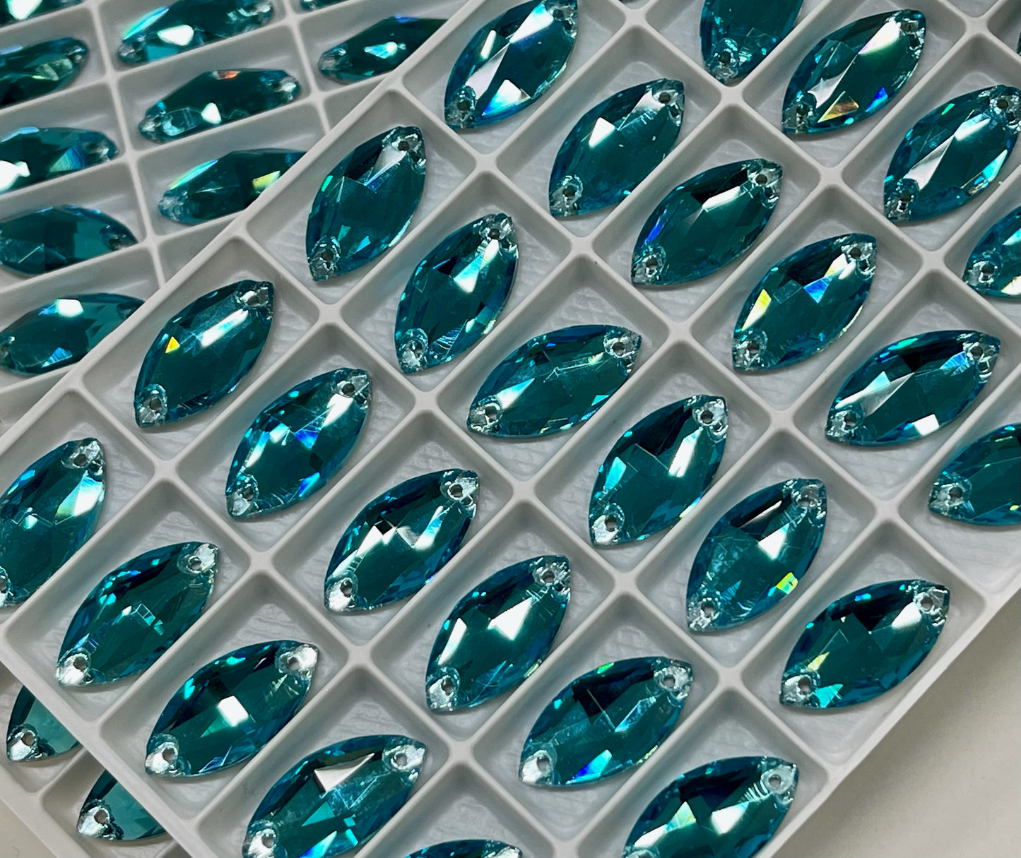 AQUAMARINE- NAVETTE SEW-ON CRYSTAL 3220 FLAT BACK