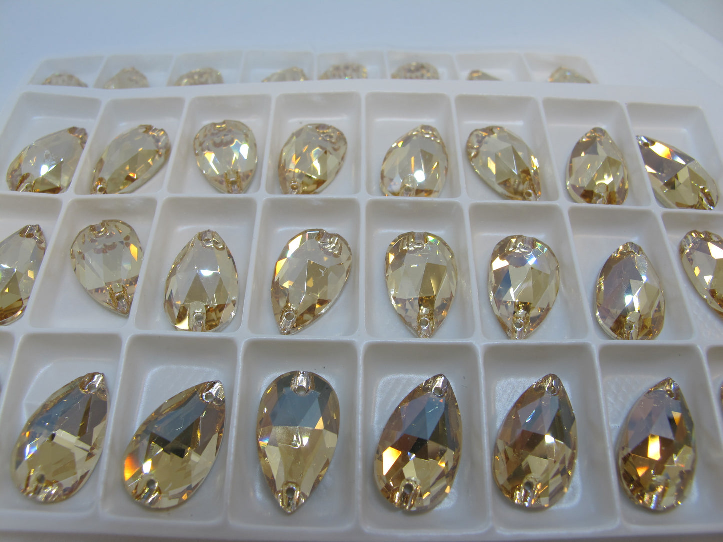 GOLDEN SHADOW - DROP SEW-ON CRYSTAL 3230 FLAT BACK