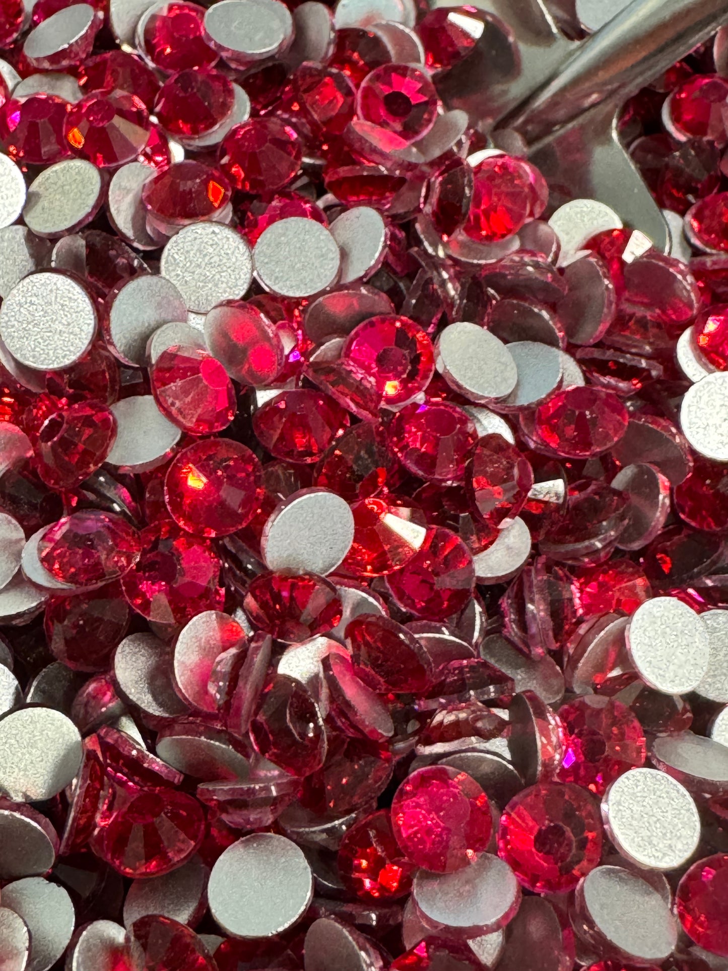 BURGANDY RED - NON HOTFIX Glass Rhinestone